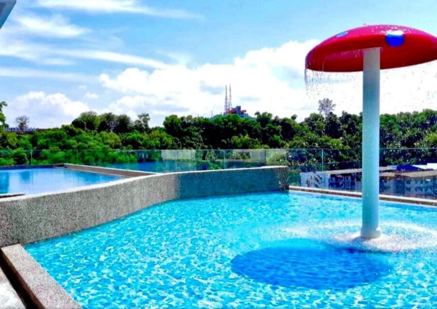 D'Luna Homestay Seaview I Sunrise View Kuala Terengganu Exterior photo